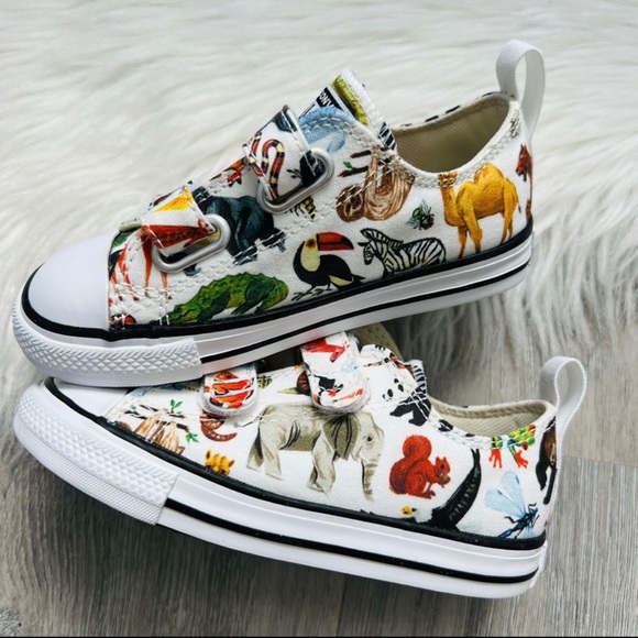 NWT Convers Chuck Taylor All Star 2V OX Toddler Boys - Picture 4 of 8